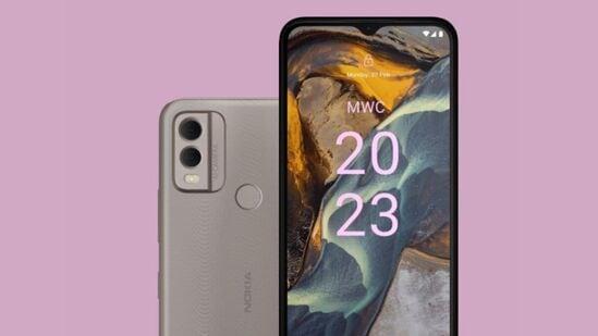 Nokia C22 లో 13 ఎంపీ డ్యుయల్ రియర్ కెమెరా సెటప్, 8 ఎంపీ ఫ్రంట్ సెల్ఫీ కెమెరా సెటప్ ఉంది.