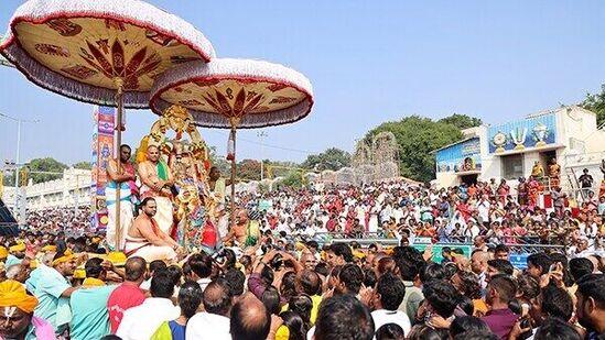 హనుమంత వాహనంపై కోదండరాముని అలంకారంలో శ్రీ మలయప్ప 