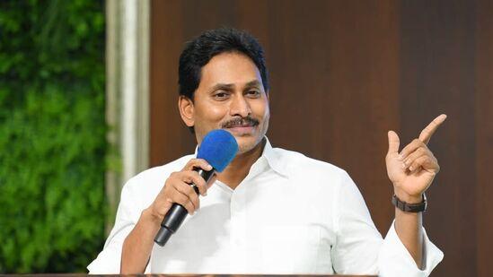 YS Jagan : టార్గెట్ టీడీపీ.. పక్కా ప్లాన్‌తో జగన్.. జిల్లాల పర్యటనతో ఏం జరగబోతోంది?