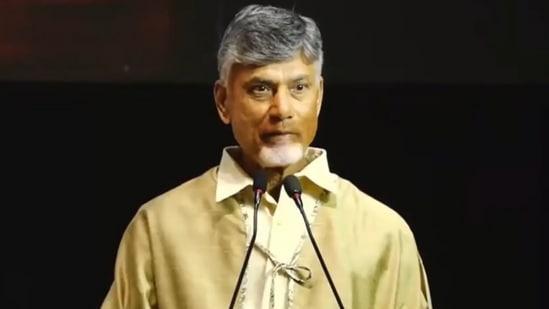 CM Chandrababu : మంగళగిరి ఎయిమ్స్‌లో రోగులకు రూ.10కే వైద్య సేవలు అభినందనీయం- సీఎం చంద్రబాబు