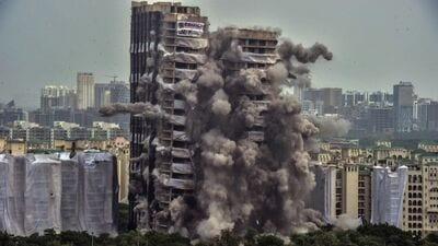 Noida twin towers demolition : 9 సెకన్లలోనే కుప్పకూలిన ట్విన్​ టవర్స్​