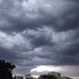 Rains in Telangana and Andhra: తెలంగాణలో వర్షాలు దంచి కొడుతున్నాయి