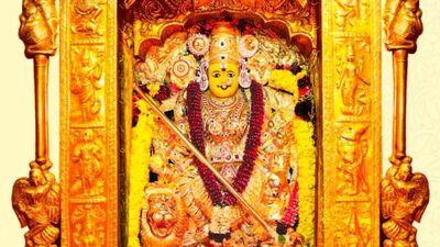 ఇంద్రకీలాద్రిపై దుర్గాదేవి అలంకారంలో కనకదుర్గమ్మ