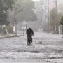 <p>Hurricane Ian In South Carolina: తుపాను కారణంగా వీధుల్లో వరద నీరు</p>