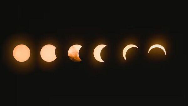 Moon Eclipse Chandra Grahanam 2022