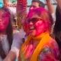 Holi Celebrations: వేడుకగా ‘లడ్డూ మార్ హోలీ’.. లడ్డూలు విసురుకుంటూ సంబరాలు